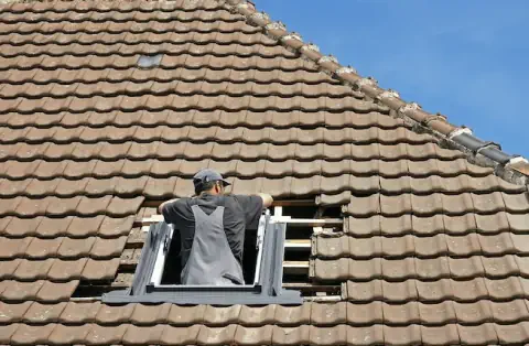 Pose de velux - La Coucourde